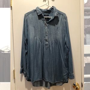 American Eagle denim shirt